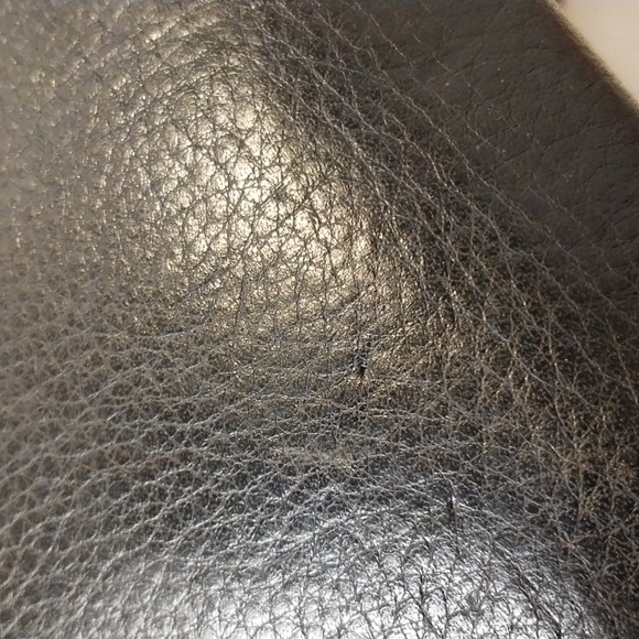 Black Pebbled Leather Turn-lock Notebook/Passport/Wallet-Coach Label, no Pen - Picture 8 of 10